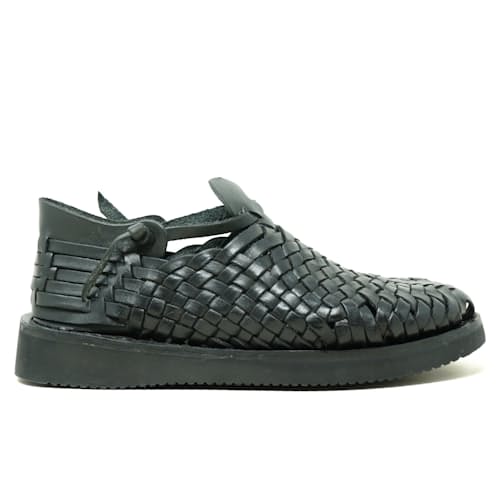 laydown image of Huarache
