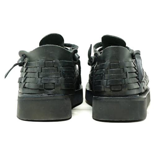 laydown image of Huarache Chac