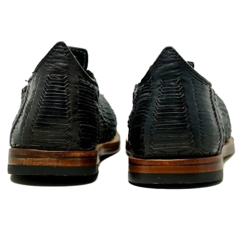 laydown image of Huarache Chac