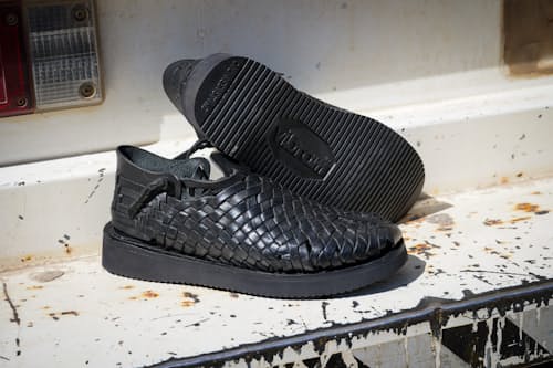 lifestyle image of Huarache Chac