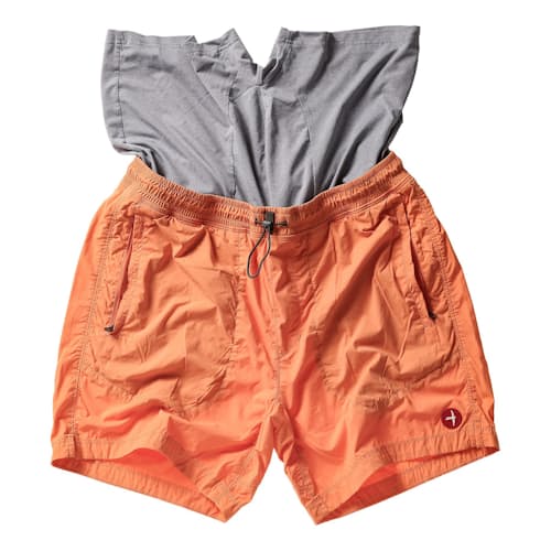 laydown image of Airtex Hybrid Short - 6.5"