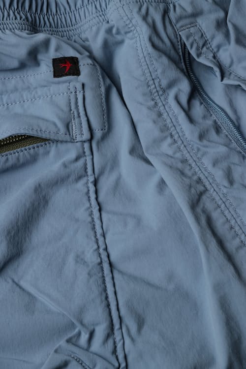 laydown detail image of Airtex Hybrid Short - 6.5"