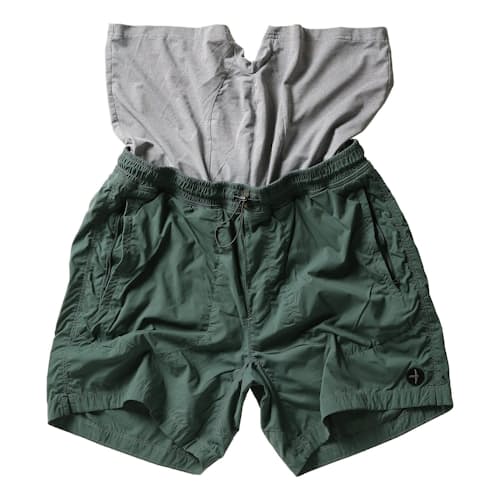 laydown image of Airtex Hybrid Short - 6.5"