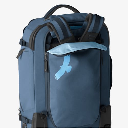 laydown detail image of Gear Warrior XE 2 Wheeled Convertible Carry-On
