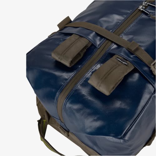laydown detail image of Migrate Wheeled Duffel 110L