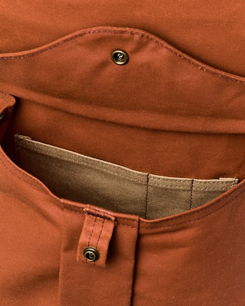 laydown detail image of Journeyman Rugged Twill Backpack - 23L