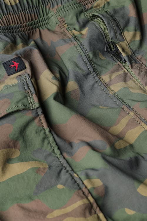 laydown detail image of Off-Trail Windpant