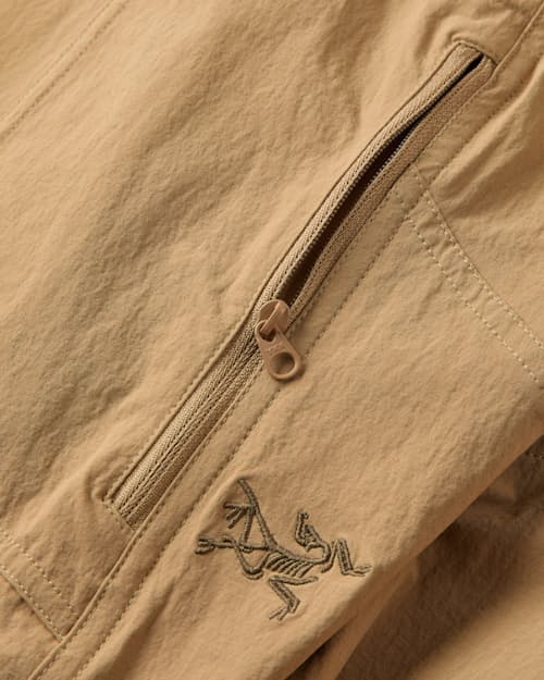 laydown detail image of Cronin Pant