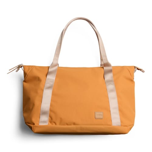 laydown image of Classic Getaway Bag