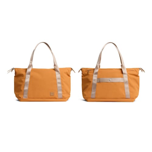 laydown image of Classic Getaway Bag