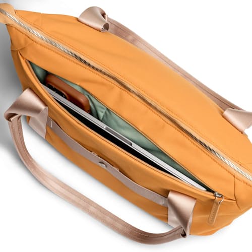 lifestyle image of Classic Getaway Bag