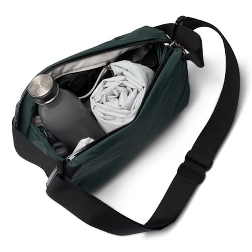 laydown image of Venture Ready Sling 6L