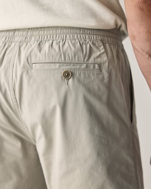 lifestyle image of Canoe Short - 7"