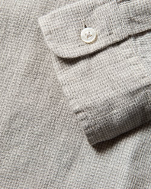 laydown detail image of Isles Linen Shirt