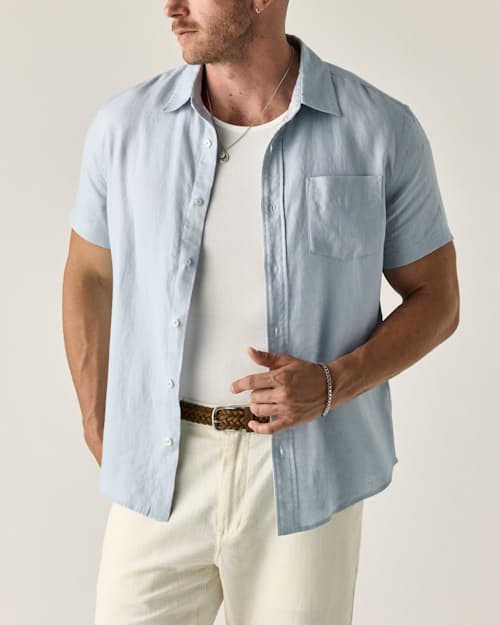 on model image of Short Sleeve Isles Linen Shirt