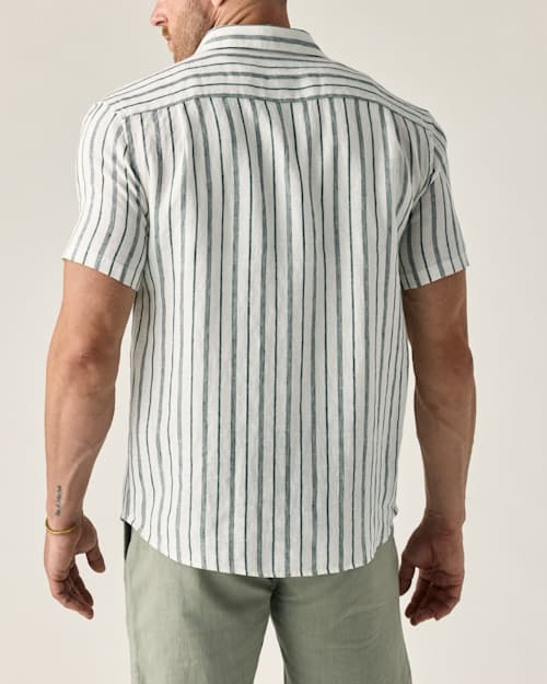 on model image of Short Sleeve Isles Linen Shirt