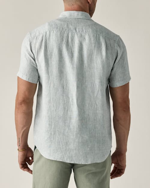 on model image of Short Sleeve Isles Linen Shirt