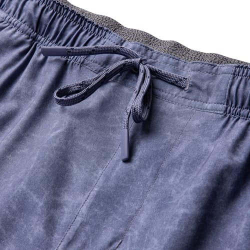 laydown detail image of Serrano Run Shorts - 7"