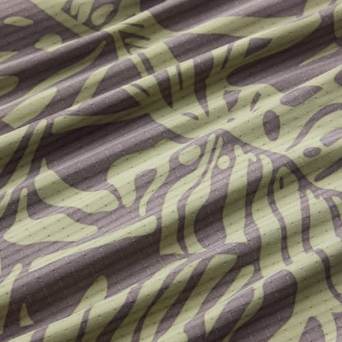 laydown detail image of Bless Up Lightweight Stretch Shirt