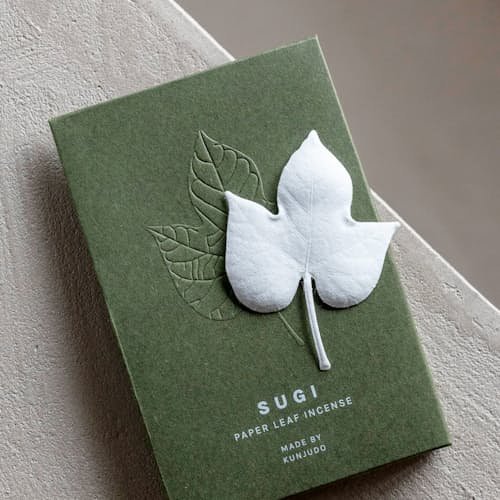 lifestyle image of Leaf Incense