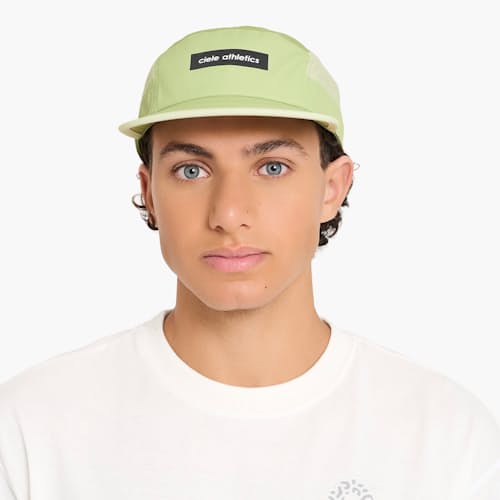 on model image of GOCap-FieldIconicBar