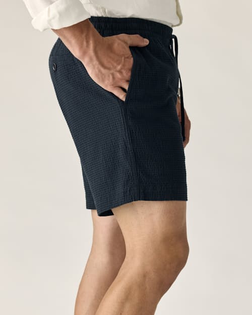 on model image of Drawstring Canoe Short - 7"