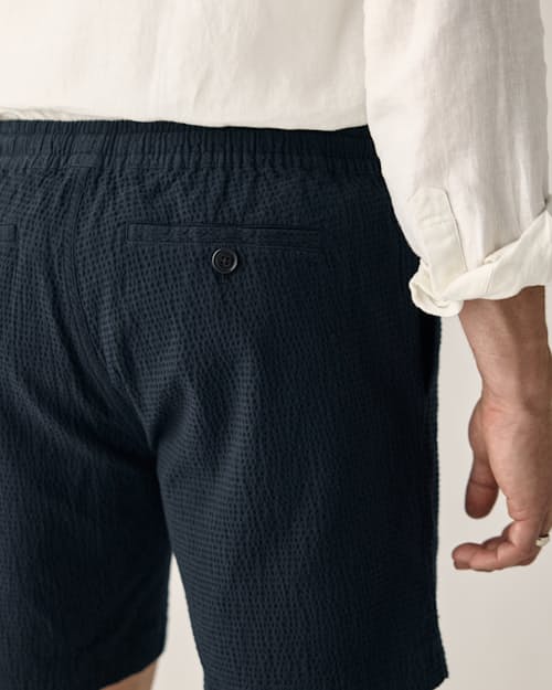 on model image of Drawstring Canoe Short - 7"