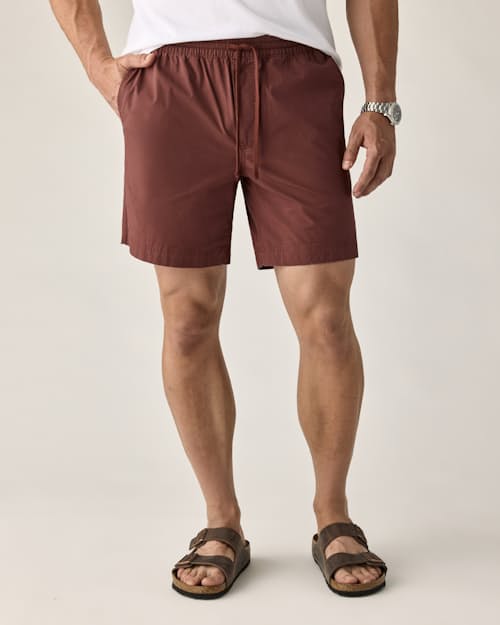 on model image of Drawstring Canoe Short - 7"