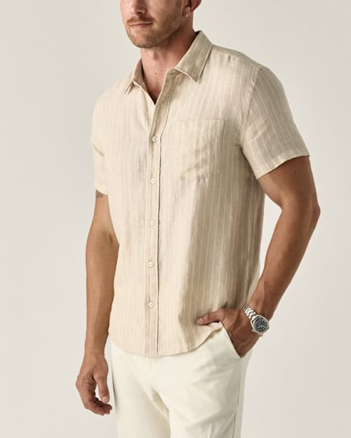 on model image of Short Sleeve Isles Linen Shirt