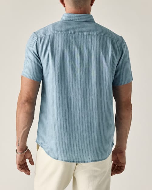 on model image of Short Sleeve Isles Linen Shirt