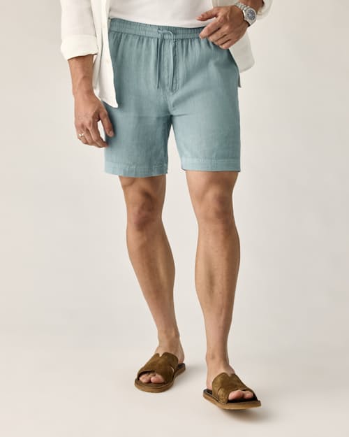 on model image of Drawstring Canoe Short - 7"