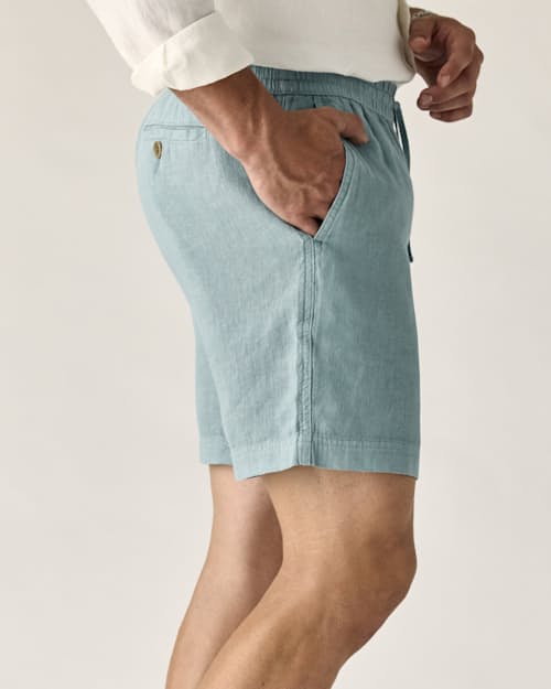 on model image of Drawstring Canoe Short - 7"