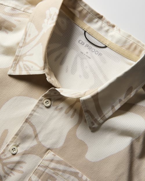 laydown detail image of Airweave Performance Shirt