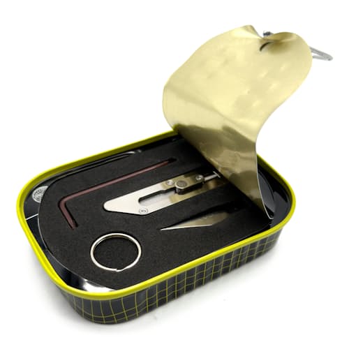 laydown image of Sardine Titanium Nano Knife