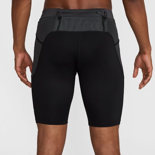 on model image of Lavaloops Halftight
