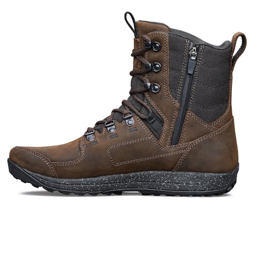 laydown image of Breck Boot Insulated
