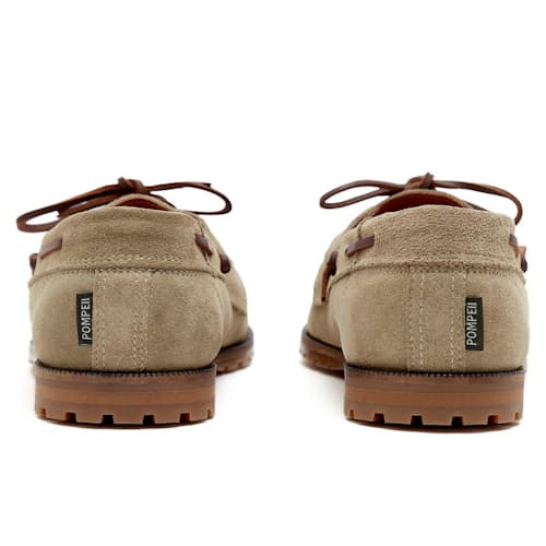 laydown image of Lock Lug Boat Shoe