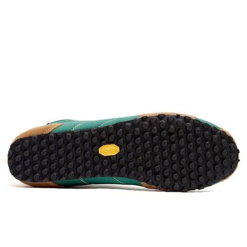 laydown image of Mido Trainer