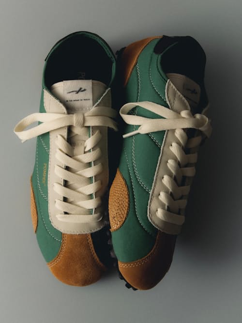 no crop image of Mido Trainer