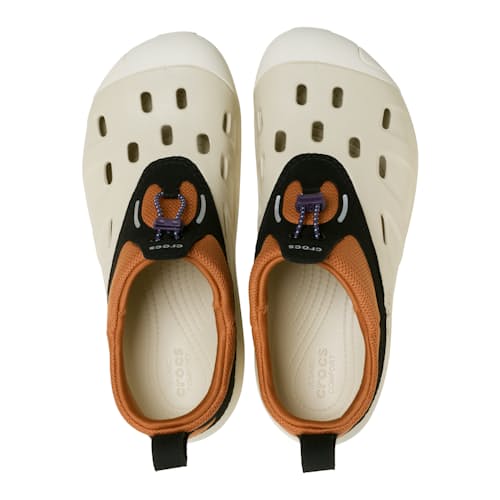 laydown image of Quick Trail Low Sneaker