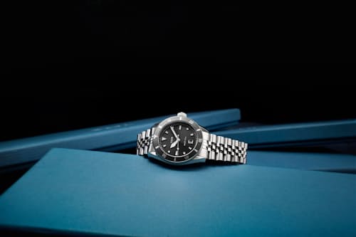 no crop image of DS2 Meridian Dive Watch