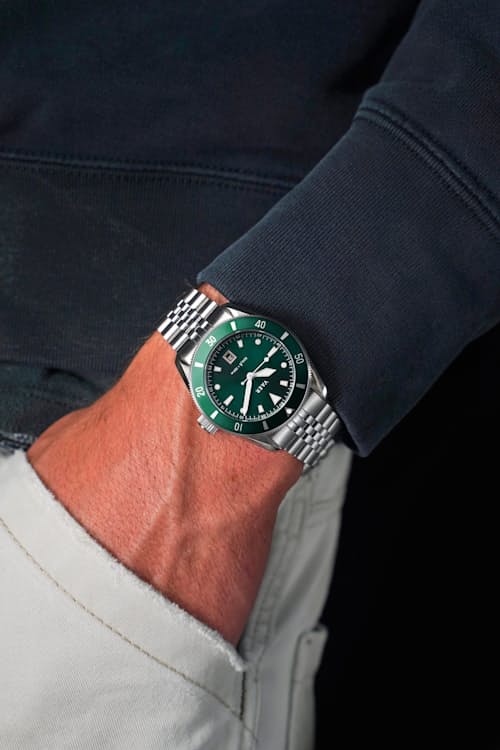 on model image of DS2 Meridian Dive Watch