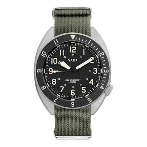 laydown image of C4 Tactical Solar Field Watch
