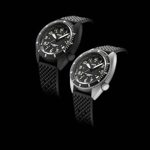 laydown detail image of C4 Tactical Solar Field Watch