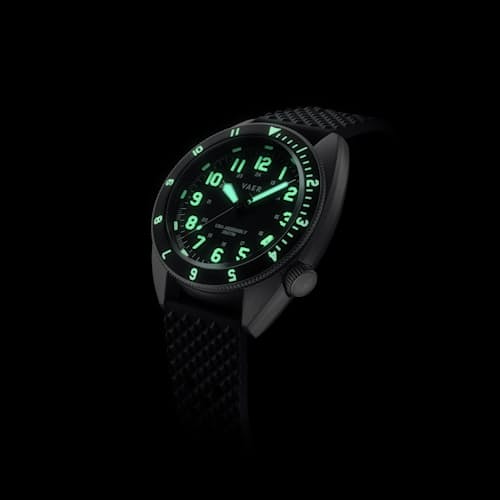 laydown detail image of C4 Tactical Solar Field Watch