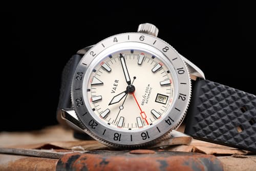 no crop image of G5 Pacific Polar GMT Watch