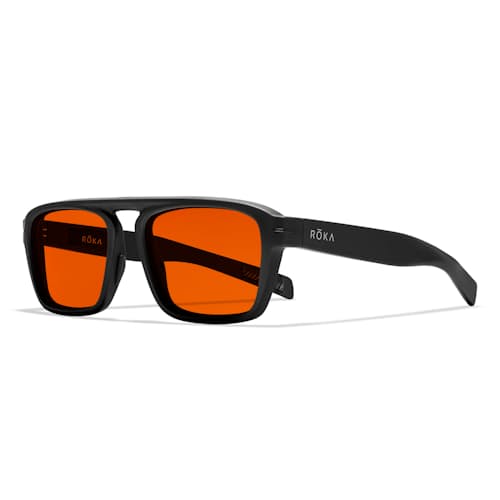 lifestyle image of Escatado Wind Down™ Glasses