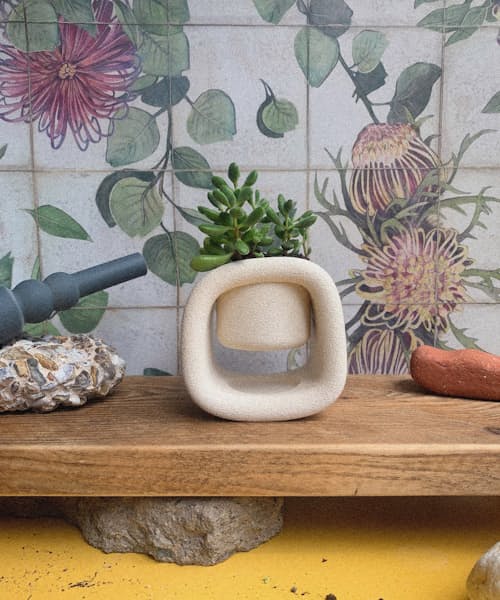 lifestyle image of Kyu Mini Plant Pot