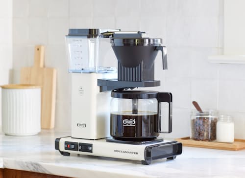 lifestyle image of Moccamaster KBGV Select