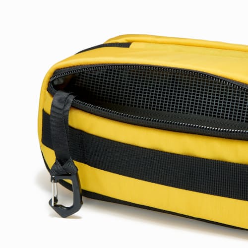 laydown detail image of Civic Access Pouch 2L